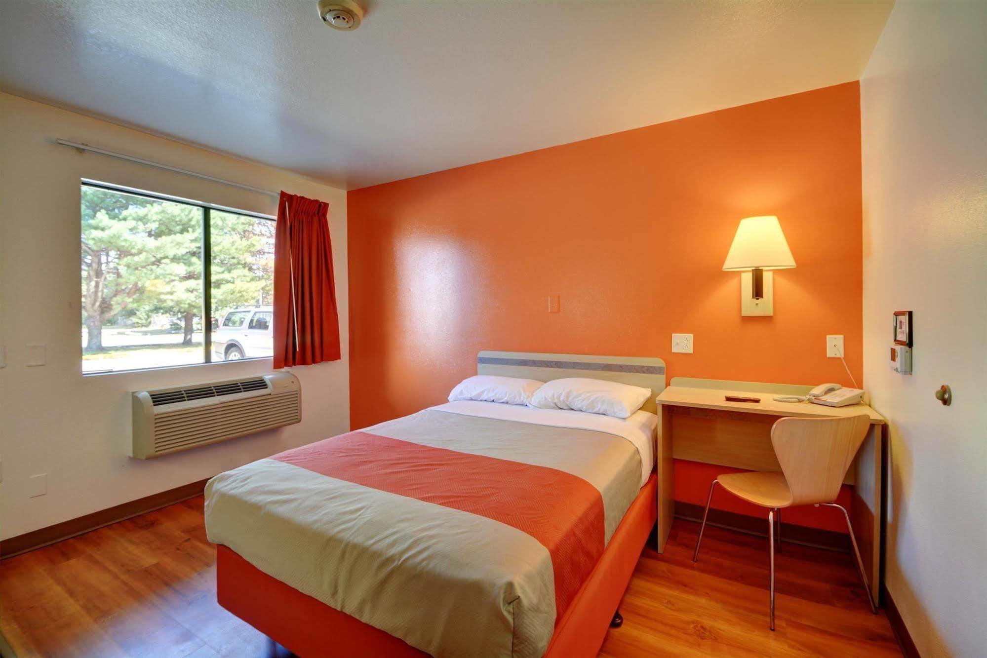 Motel 6-Windsor Locks, Ct - Hartford Eksteriør billede